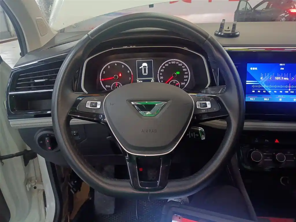 Jetta VS7 280 TSI Auto Progressive
