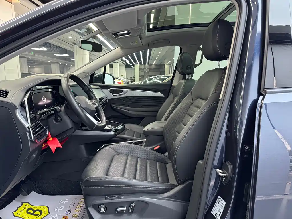 Talagon 330 TSI 2 WD Luxury Premium Realm
