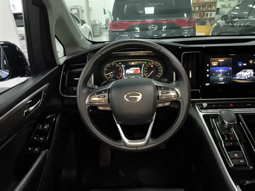 GAC Trumpchi M8 Leading Show Series 390 T Luxury