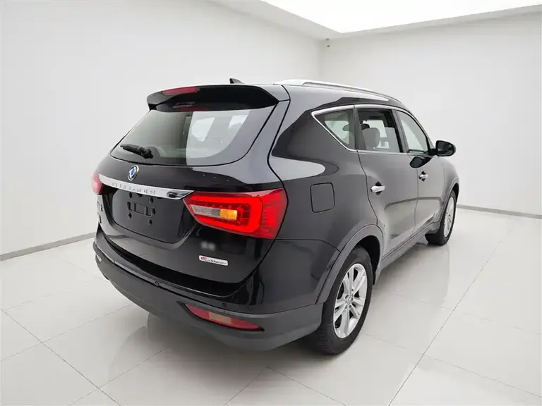 Dongfeng Fengguang 580 1.8 L Manual Comfort