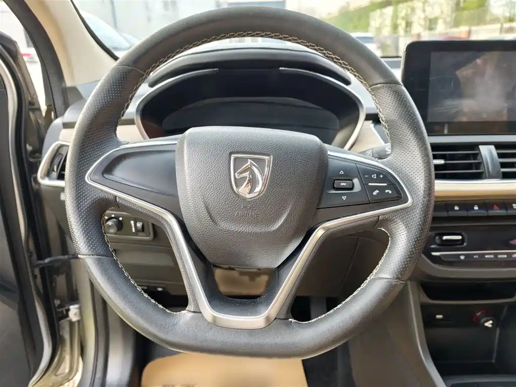 Baojun 360 宝骏360 2019款 1.5 L 自动豪华型 国VI
