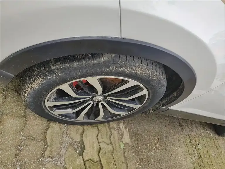 Brilliance V3 中华V3 2015款 1.5 T 自动旗舰型