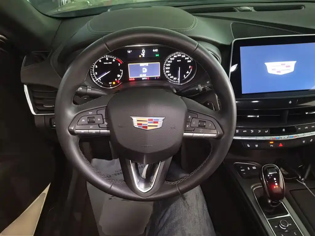 Cadillac CT5 28 T Luxury (Standard)