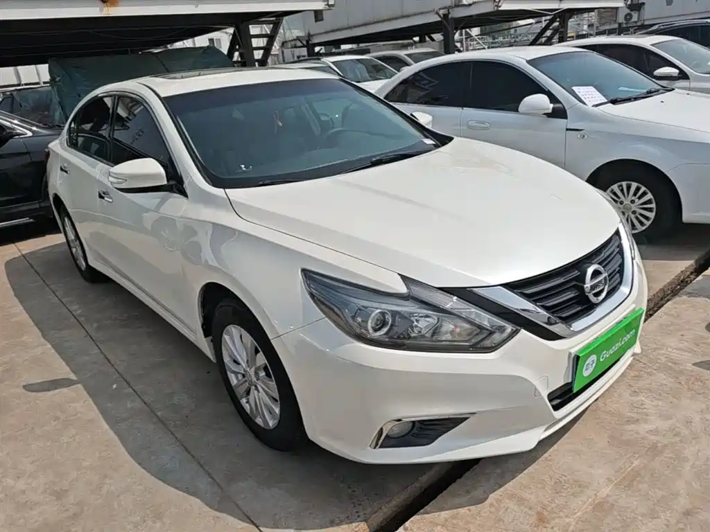 Teana 2.0 L XL Smart Progress