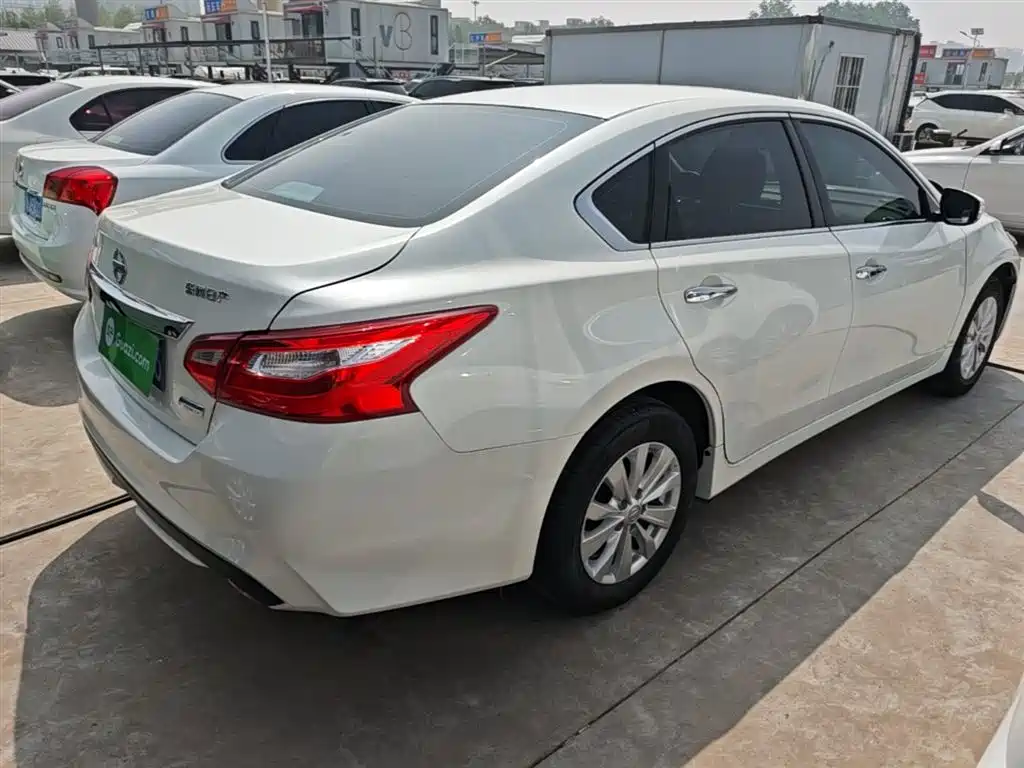Teana 2.0 L XL Smart Progress