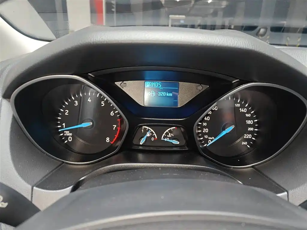 Focus Sedan Classic 1.6 L Auto Style Smart Travel