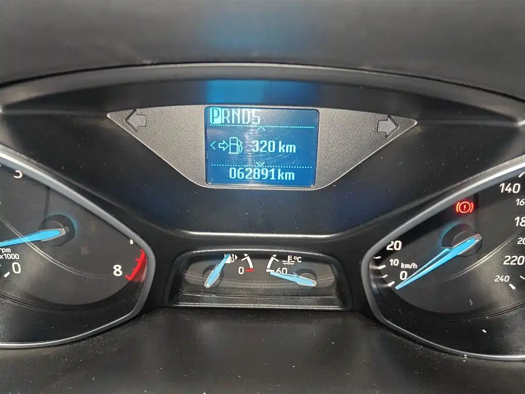 Focus Sedan Classic 1.6 L Auto Style Smart Travel