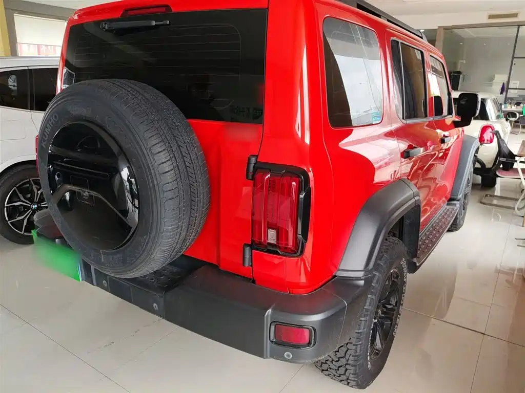 Tank 300 Offroad 2.0 T Challenger