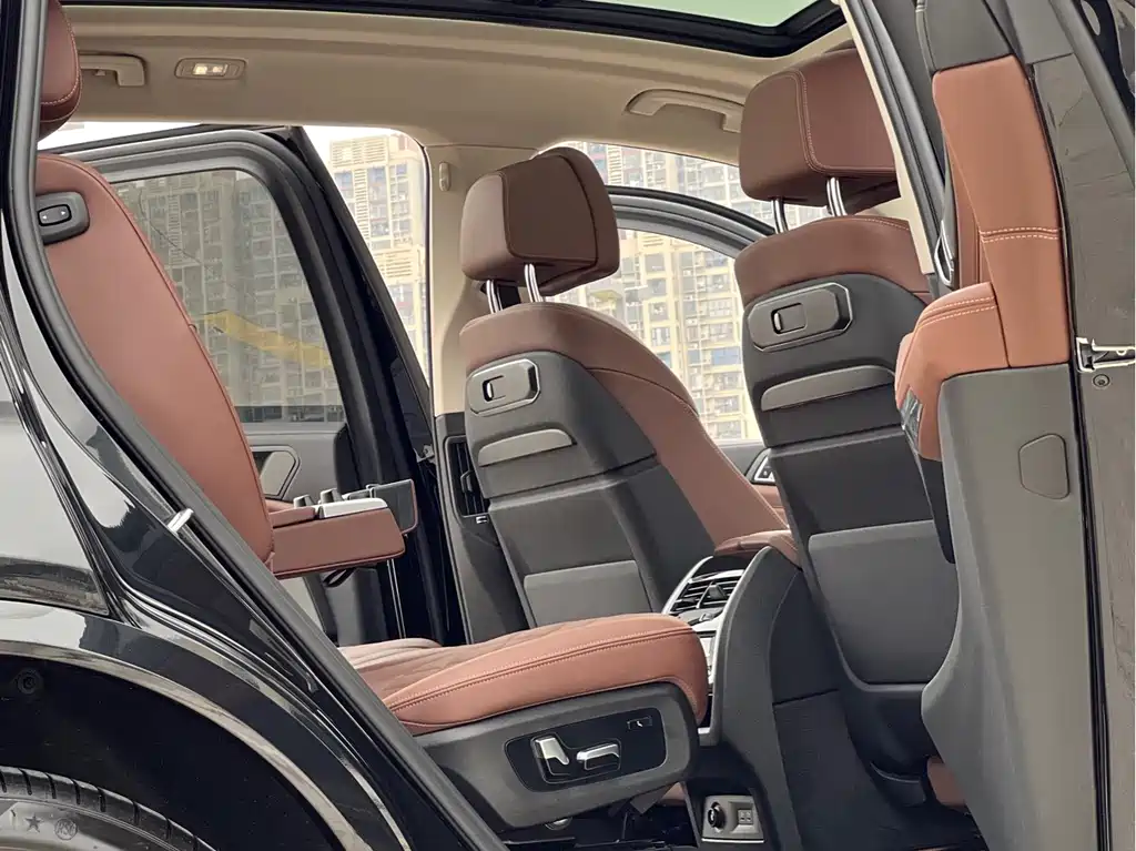 BMW X7 xDrive40 i Leading Luxury Package