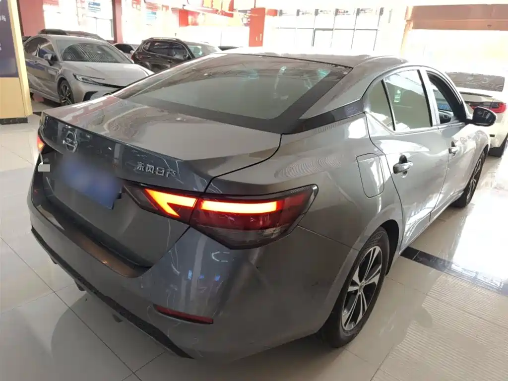Sylphy 1.6 L XL CVT Joy