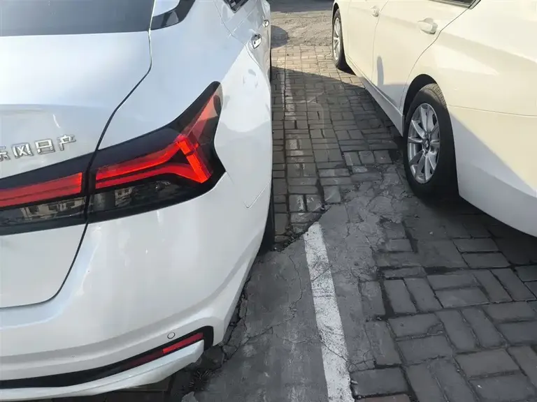 Nissan Teana 2.0 L XL-TLS Joy