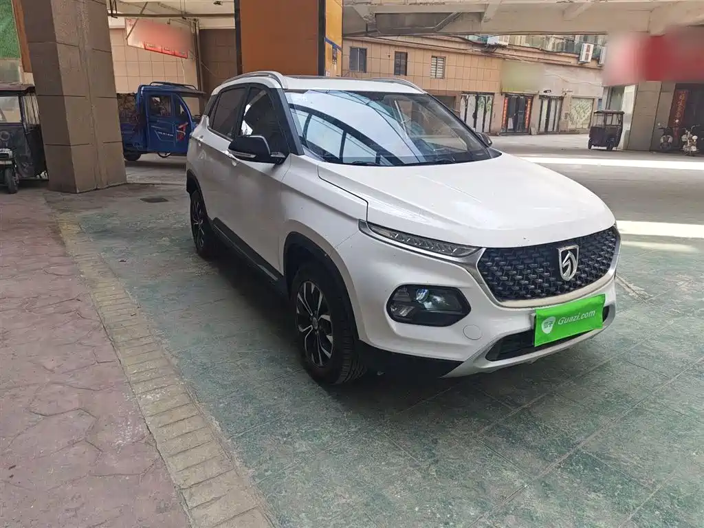 Baojun 510 1.5 L Auto Enjoyment CN-VI