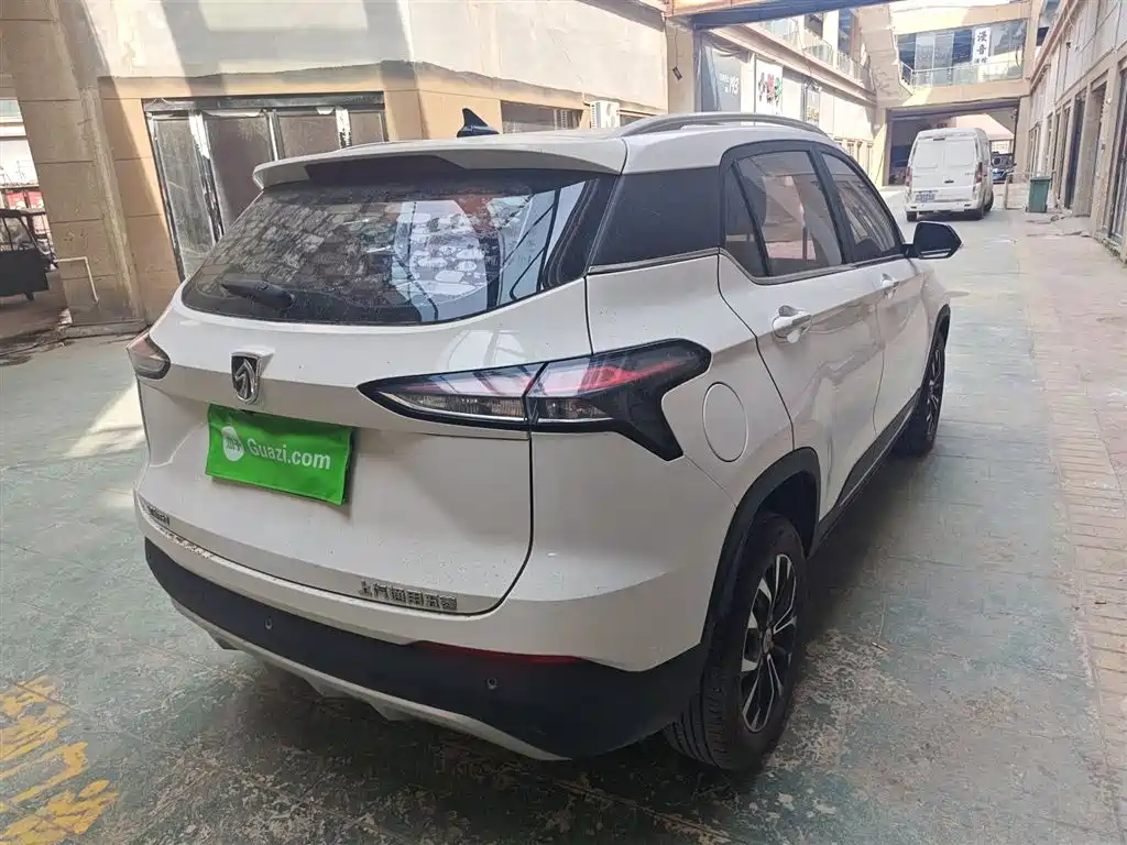Baojun 510 1.5 L Auto Enjoyment CN-VI