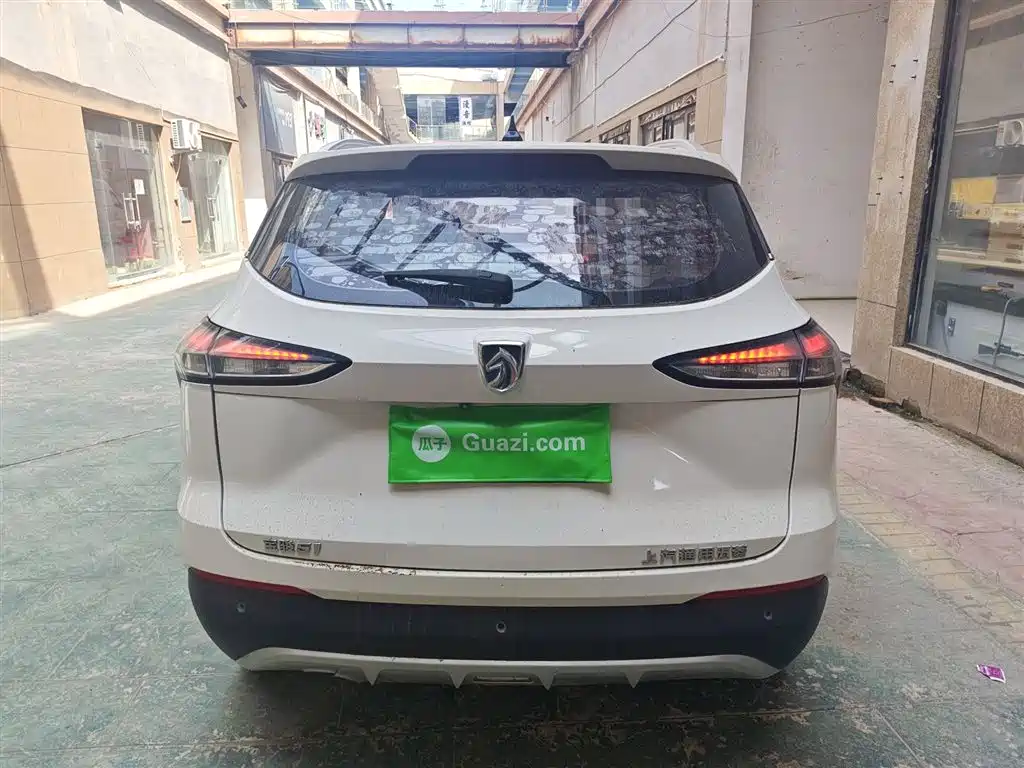 Baojun 510 1.5 L Auto Enjoyment CN-VI