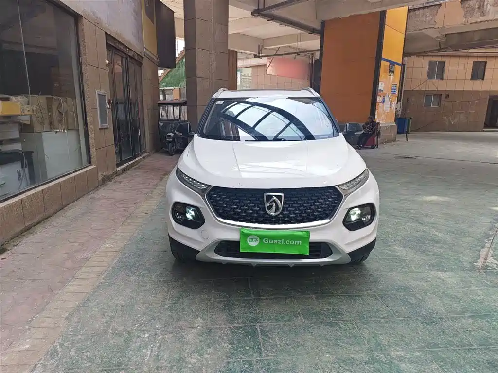 Baojun 510 1.5 L Auto Enjoyment CN-VI
