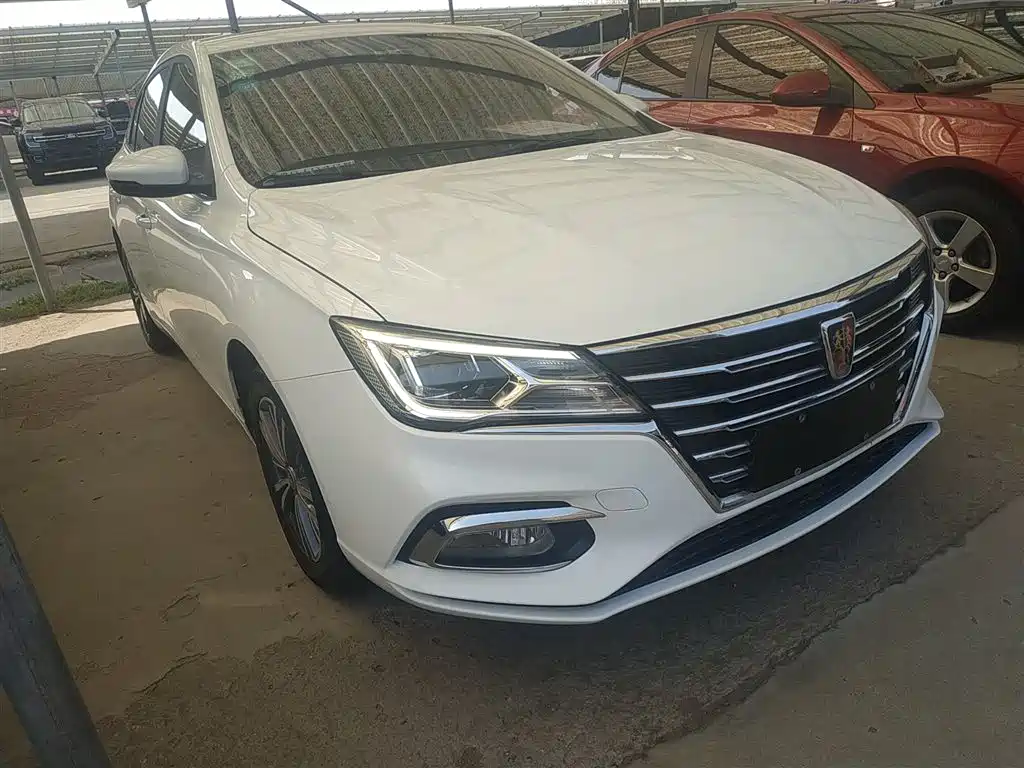 Roewe i5 1.5 L Manual 4 G Connected Bright Grand