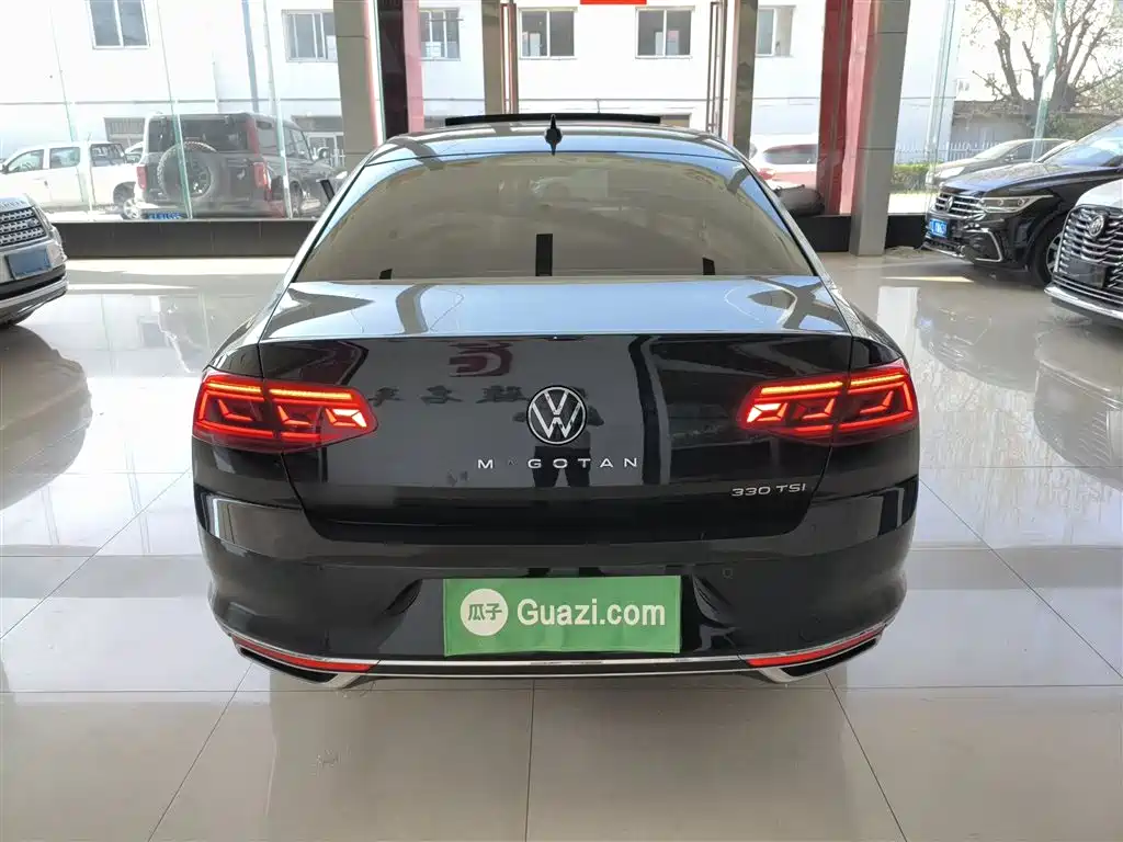 Magotan 330 TSI DSG Luxury
