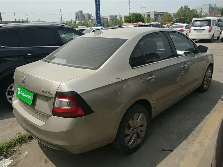 Skoda Rapid 1.6 L Auto Comfort