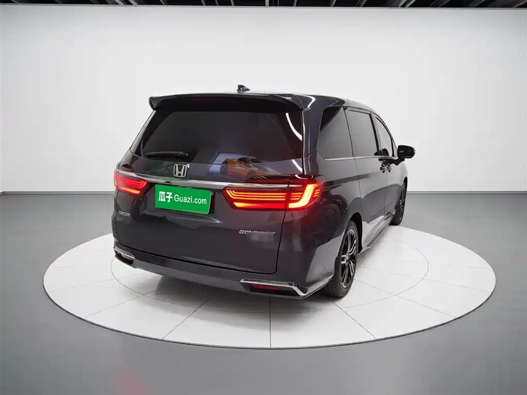 Odyssey 2.0 L e:HEV Sharp· Shine Enjoyment