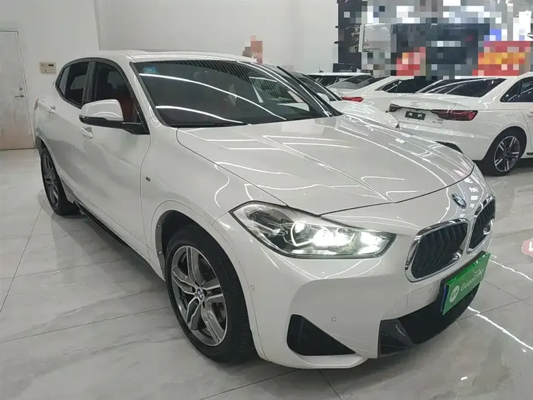BMW X2 sDrive25 i Leading M Sport Package