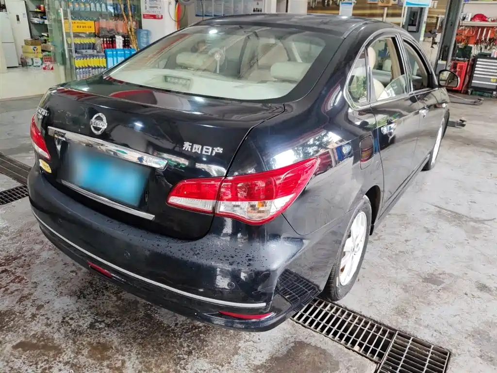 Sylphy Classic 1.6 XE Auto Comfort