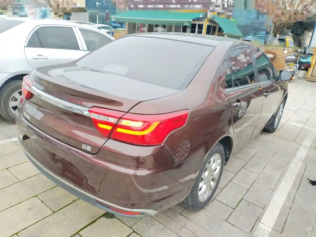 Vision 1.5 L Manual Happy