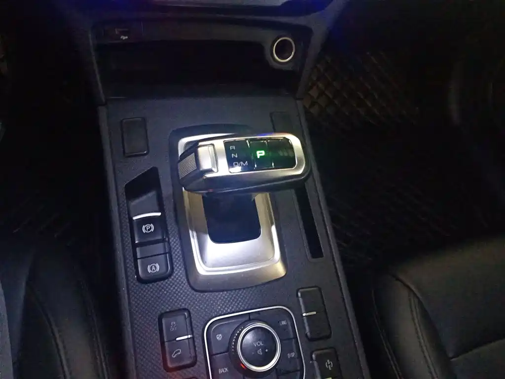 Haval H6 Coupe Connected 1.5 T Auto 2 WD Elite