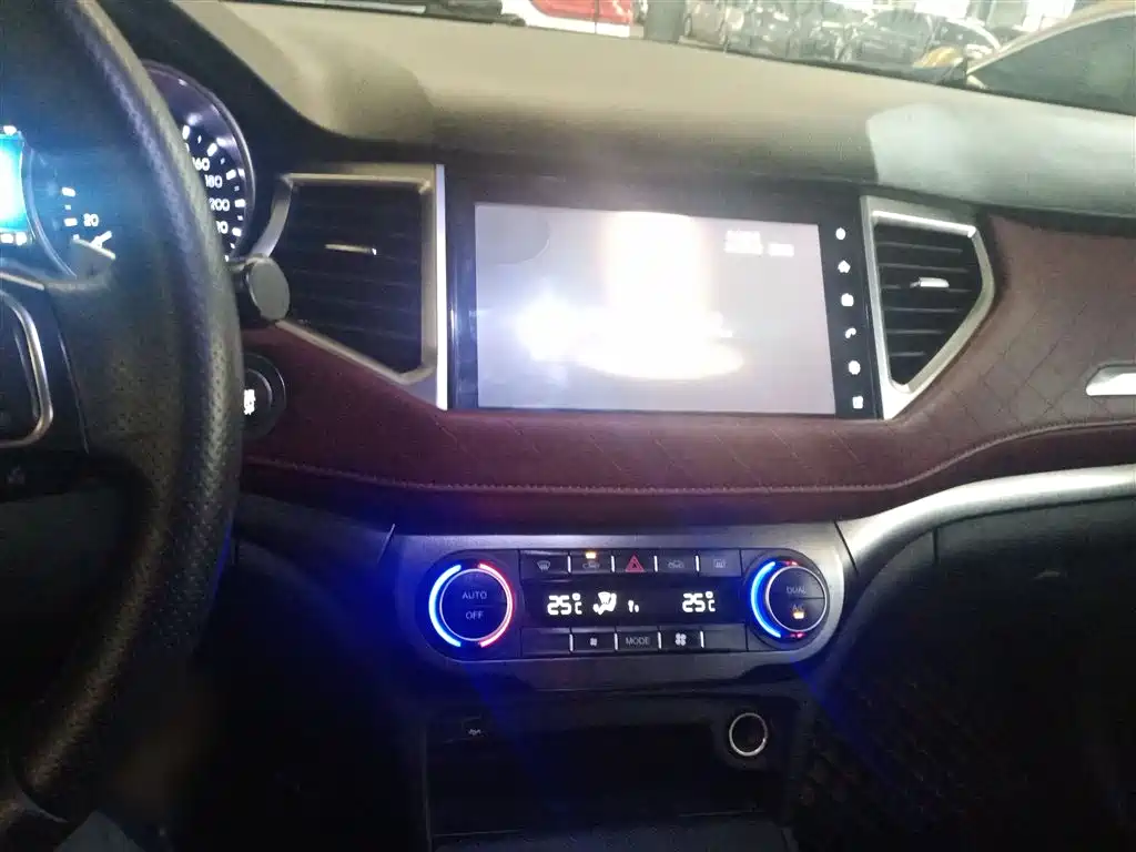 Haval H6 Coupe Connected 1.5 T Auto 2 WD Elite
