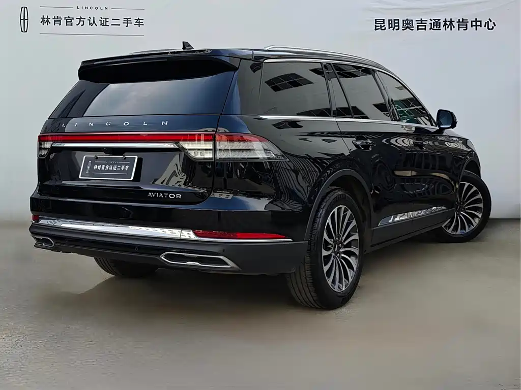 Aviator 3.0 T V6 4 WD Graceful