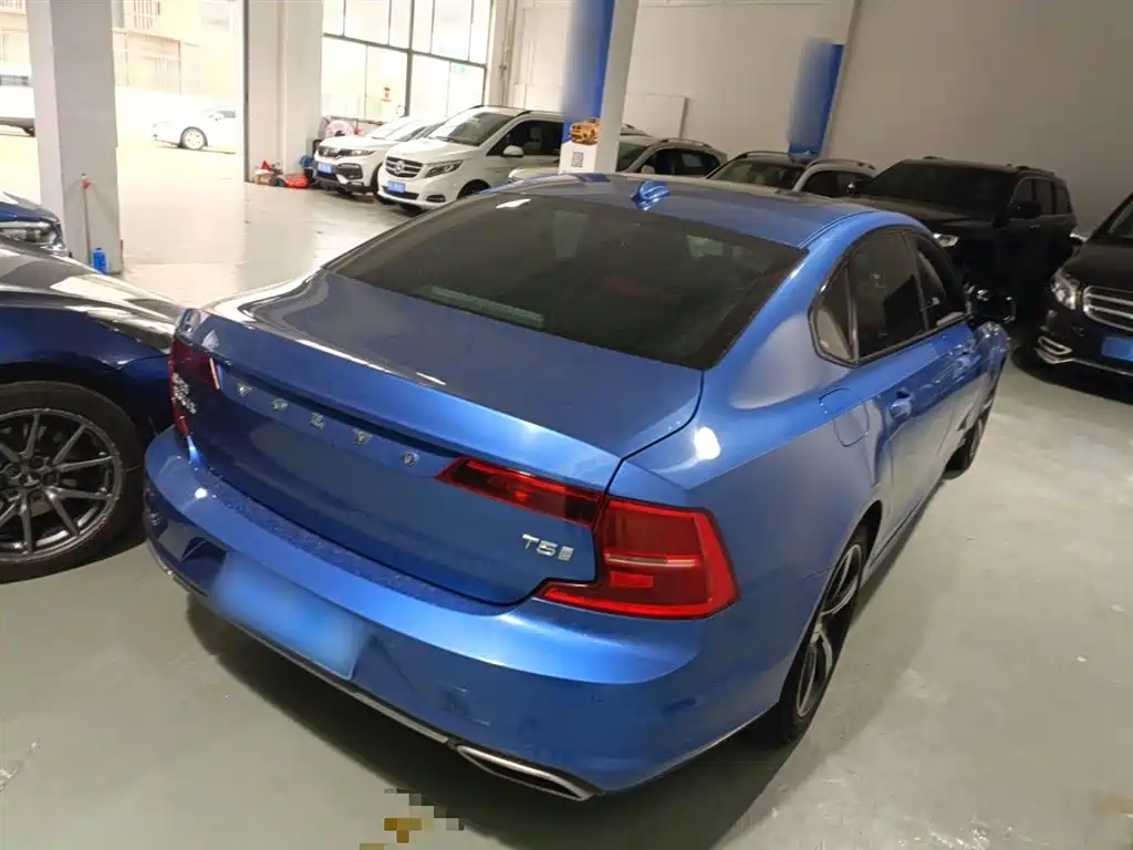 Volvo S90 沃尔沃S90 2020款 改款 T5 智逸运动版
