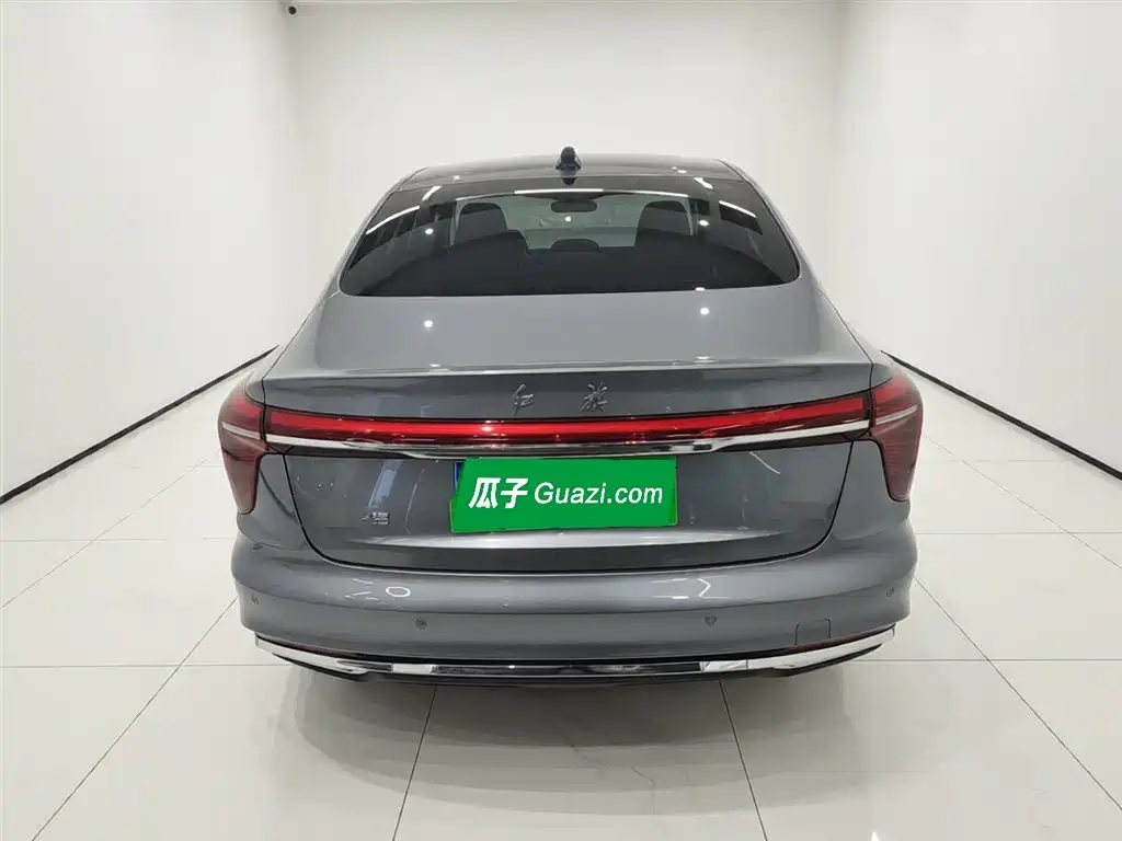 Hongqi H5 2.0 T Auto Connected Flagship Enjoyment