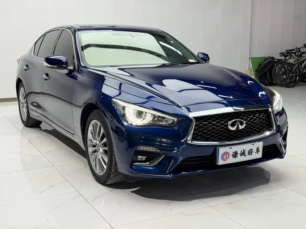Infiniti Q50 L 2.0 T 30 Anniversary Limited
