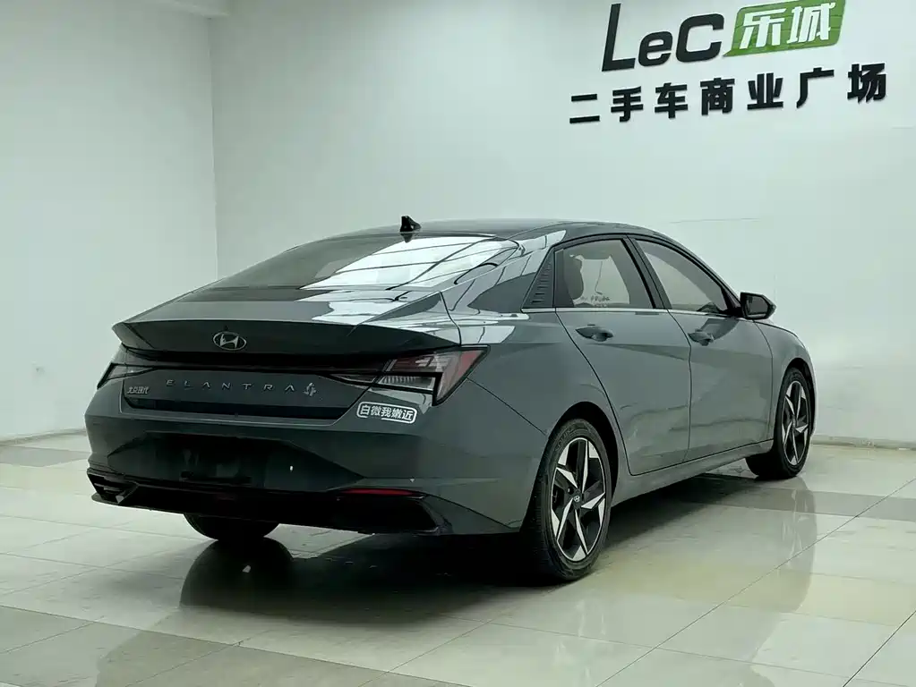 Elantra 1.5 L CVT LUX Distinguished