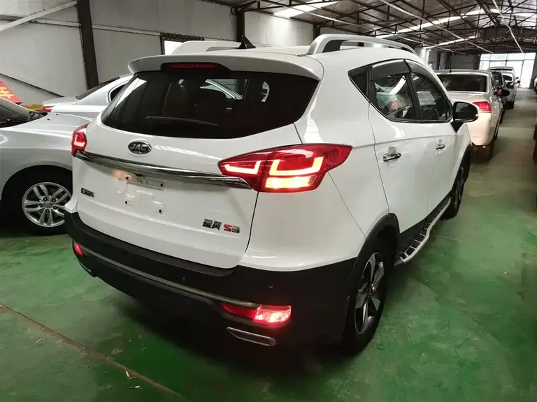 JAC Refine S3 1.5 L Manual Luxury Smart