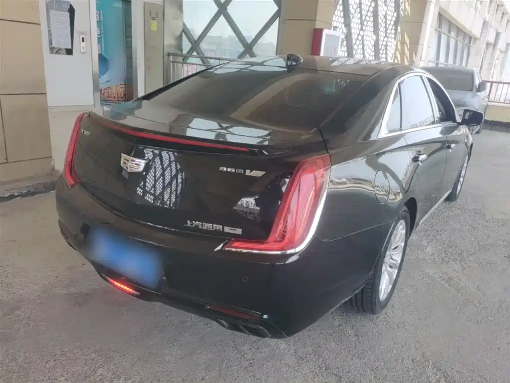 Cadillac XTS 28 T Elite