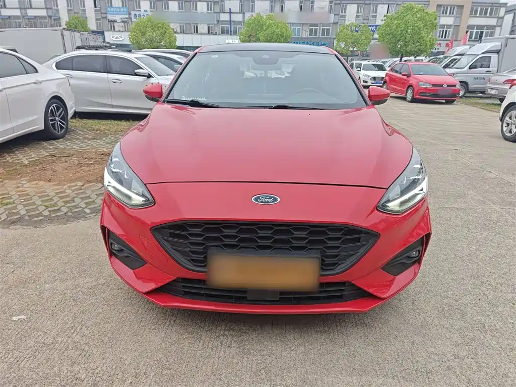 Focus Hatchback EcoBoost 180 Auto ST Line