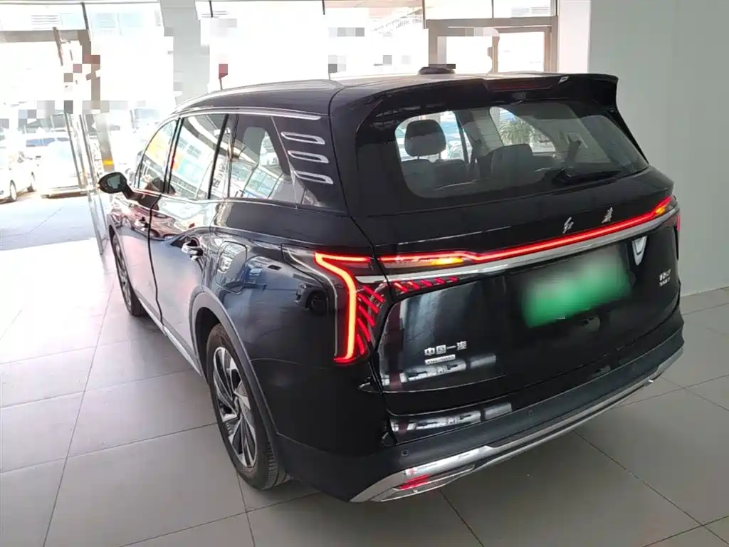 Hongqi HS7 PHEV 2.0 T PHEV 4 WD Flagship Smooth 6-seat