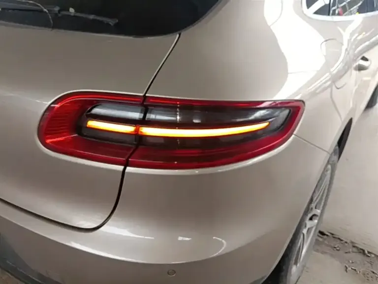 Porsche Macan Macan 2.0 T