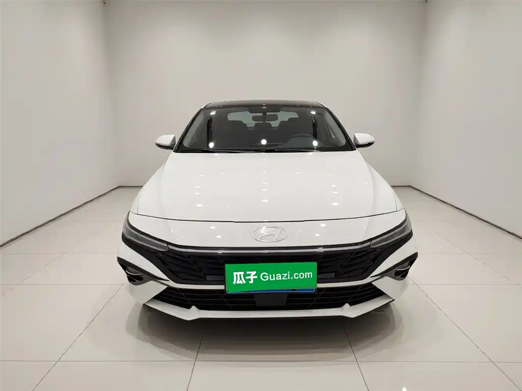 Elantra 1.5 L CVT GLX Elite