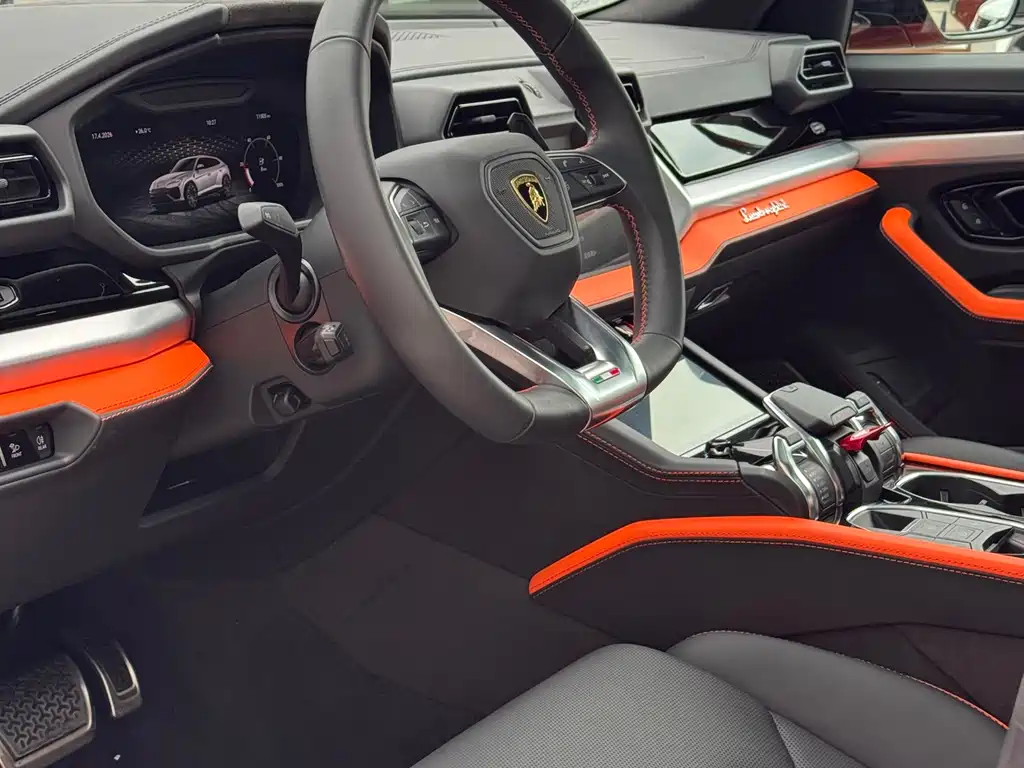 Urus SE 4.0 T Standard