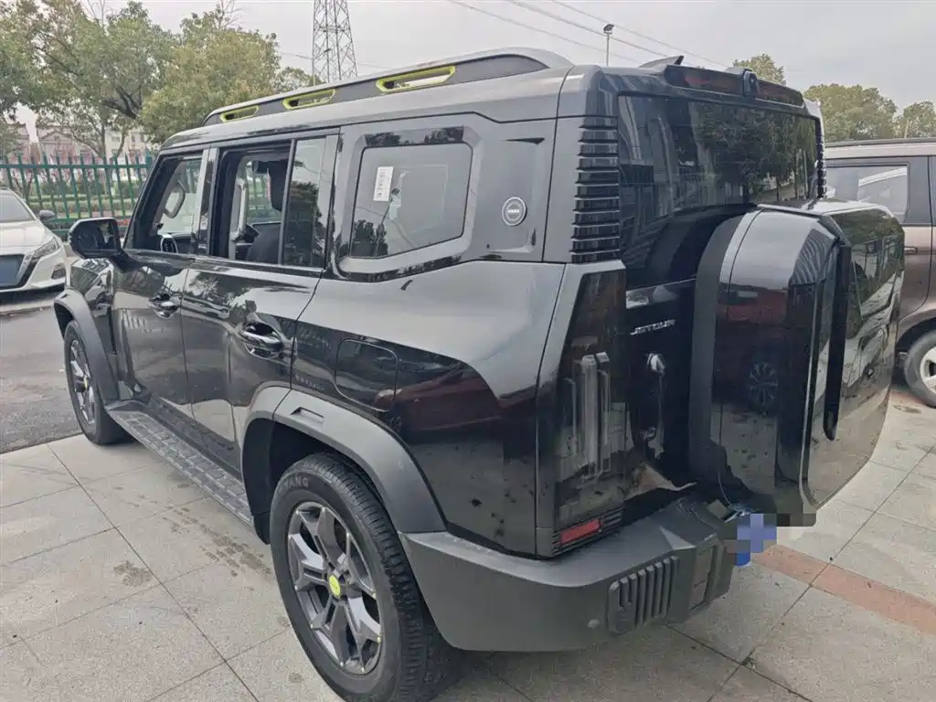 Jetour Traveller 2.0 T 4 WD Cross PRO