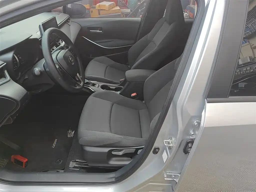 Levin Dual Engine 1.8 H E-CVT Luxury