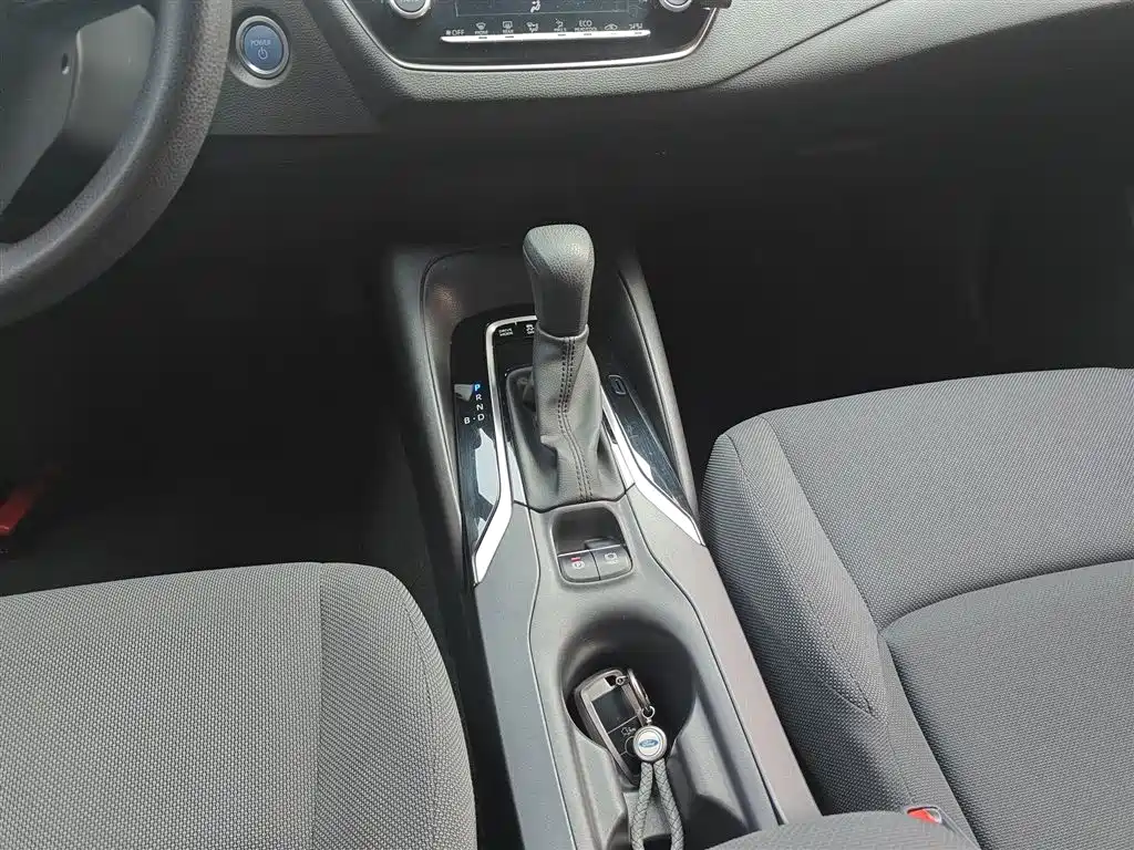 Levin Dual Engine 1.8 H E-CVT Luxury