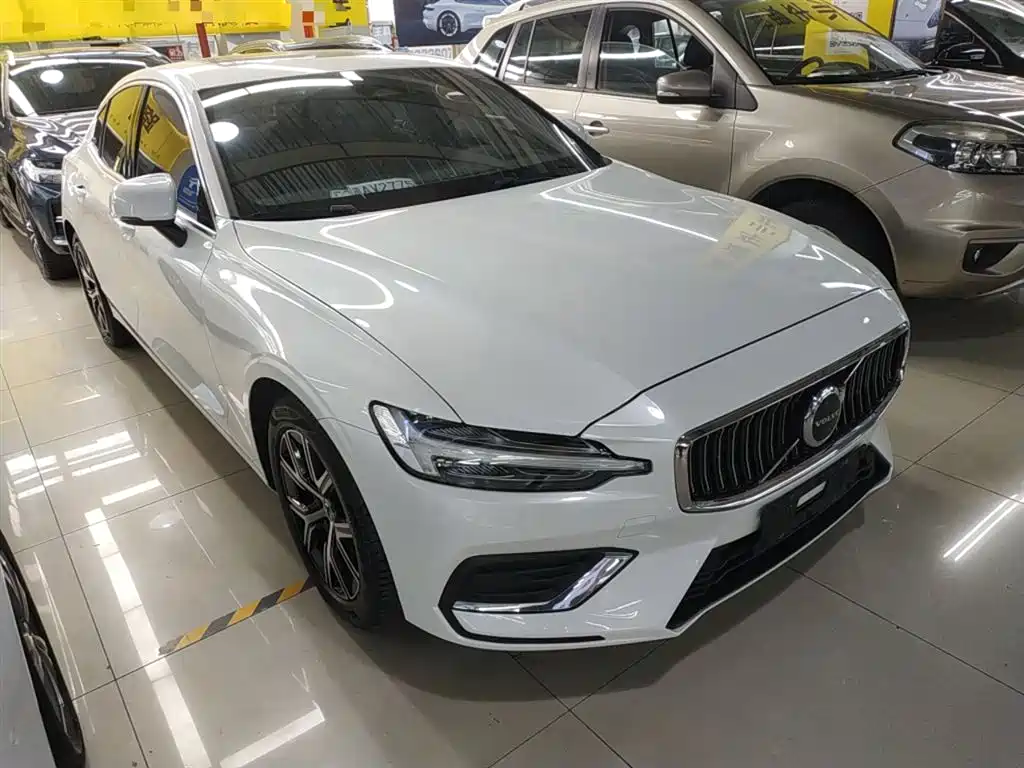 Volvo S60 B4 Smart Ease Luxury