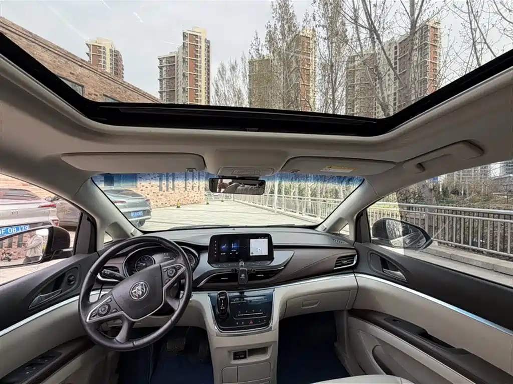 Buick GL8 Land Official Cabin 652 T Distinguished