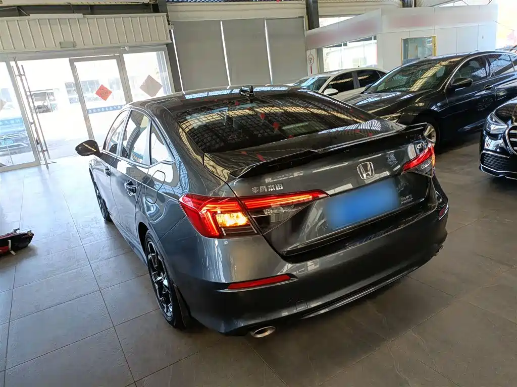 Civic 240 TURBO CVT Ignite Motion