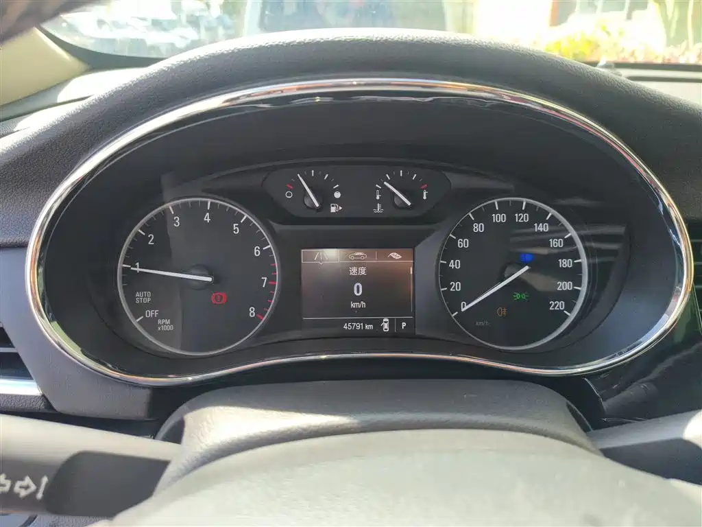Encore 18 T Auto 2 WD Urban Elite