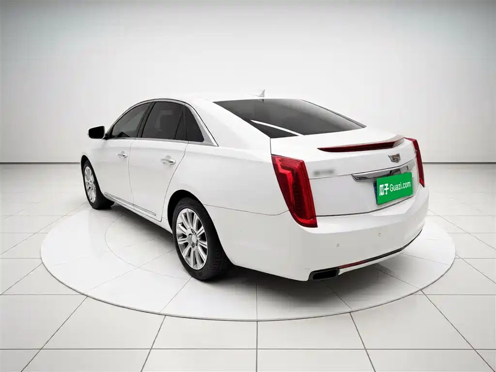 Cadillac XTS 28 T Tech