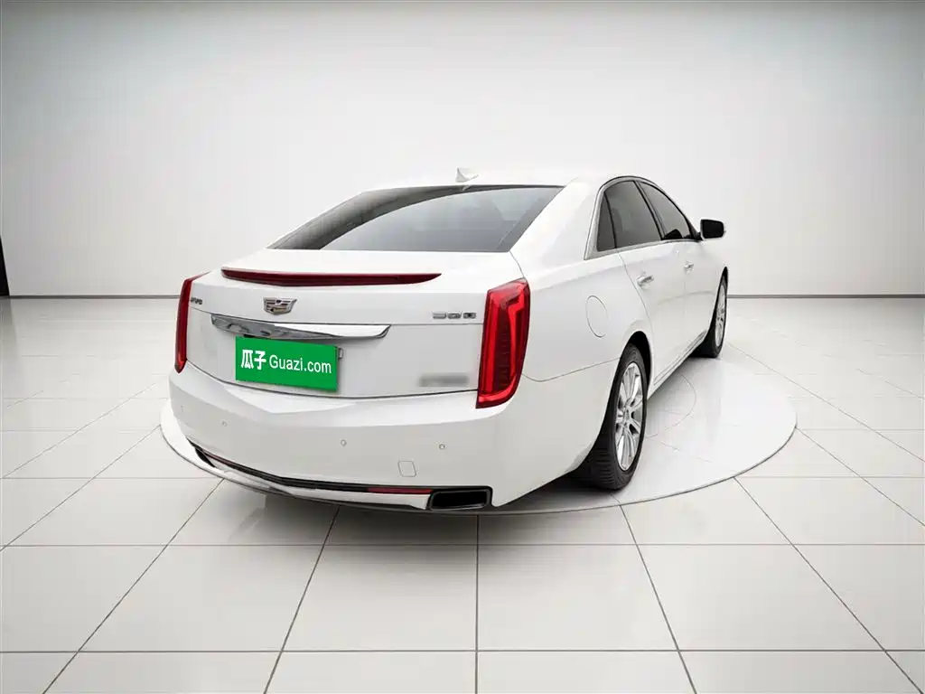 Cadillac XTS 28 T Tech