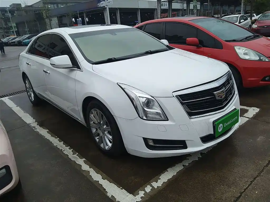 Cadillac XTS 28 T Tech
